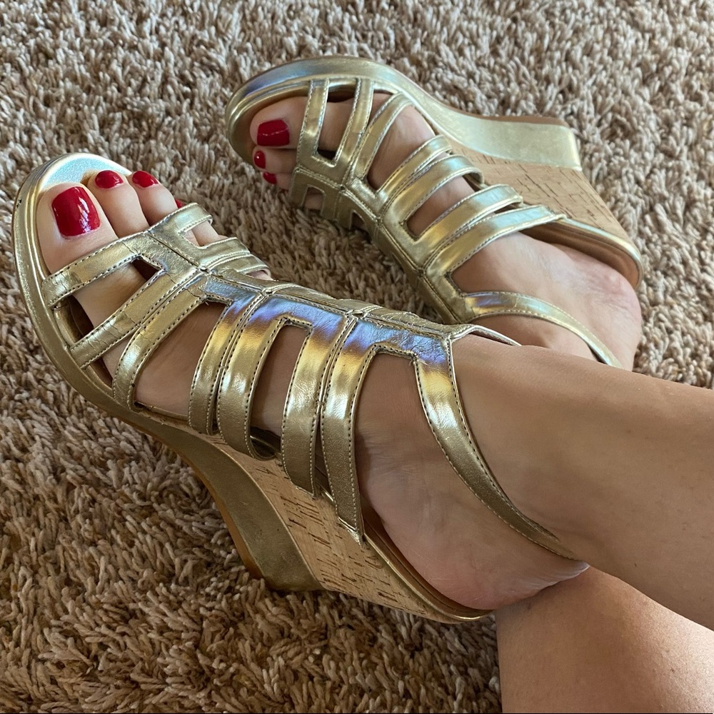 Gold Wedges, Size 8